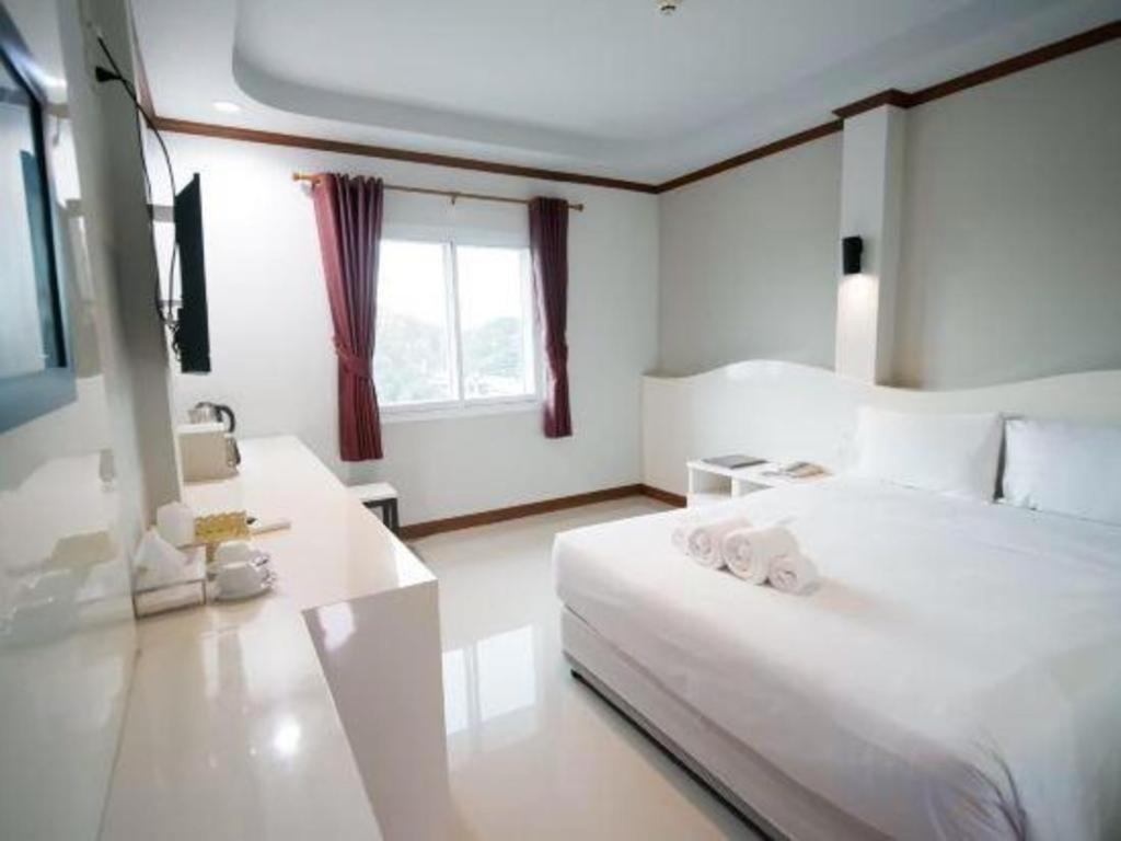 בורי ראם Thada Chateau Hotel מראה חיצוני תמונה